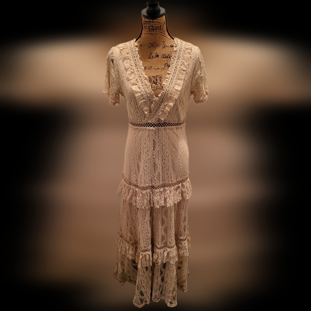 NWOT Elegant Lace Dress in